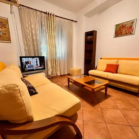 Comfort Apartment Tirana